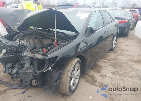 2012 Toyota Camry Se z USA, uszkodzony, nr VIN 4T1BF1FK0CU509942